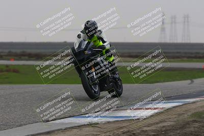 media/Nov-30-2025-TrackDaz (Sun) [[d8b22663df]]/A Group/Session 4 (Wheelie Bump)/